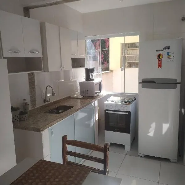 Confortável apartamento no centro ano bom