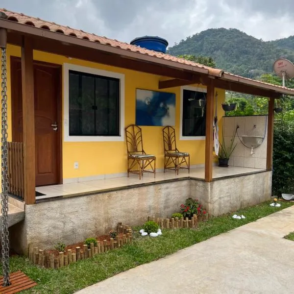 Chalé amarelo em lumiar Nova Friburgo,5 Km do centro de Lumiar
