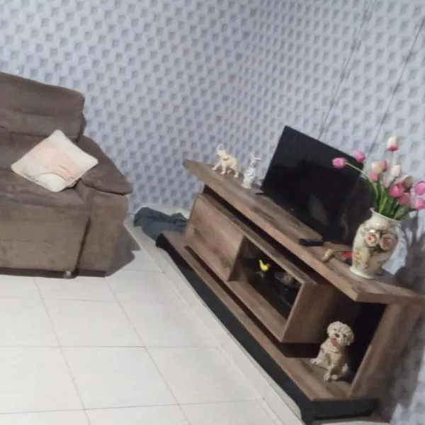 AMPLA CASA CONFORTAVEL NO GUARUJA CASCAVEL