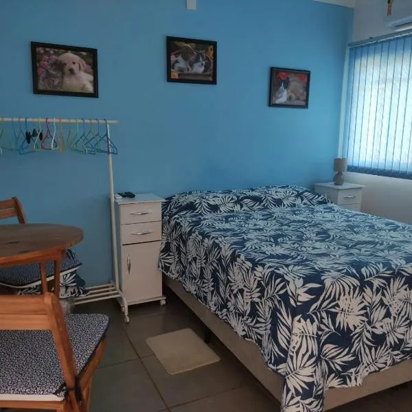 Lindo quarto c/ banheiro privativo