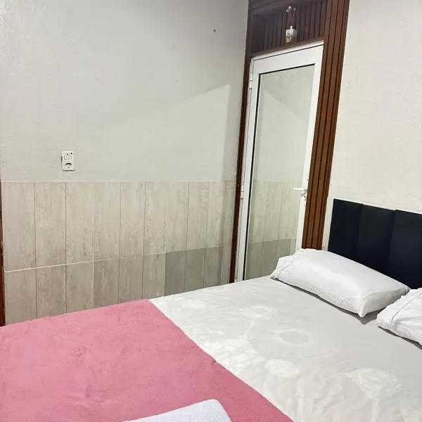 Quarto com banheiro privado