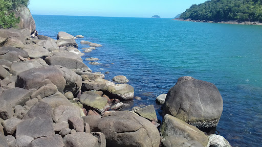 Hotéis Baratos em Ubatumirim, São Paulo 2025
