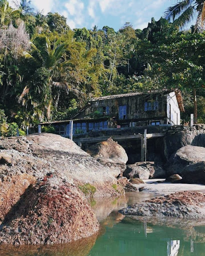 Hotéis Baratos em Barra do Sahy, São Paulo 2025