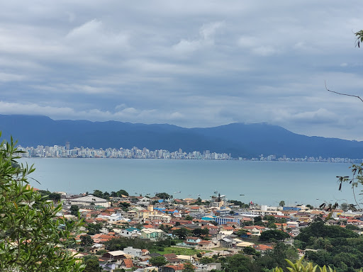 Hotéis Baratos em Zimbros, Santa Catarina 2025