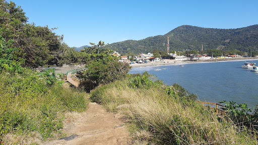 Hotéis Baratos em Armação, Santa Catarina 2025