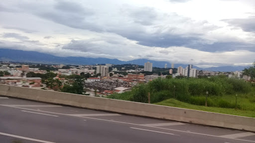 Hotéis Baratos em Guaratinguetá, São Paulo 2025